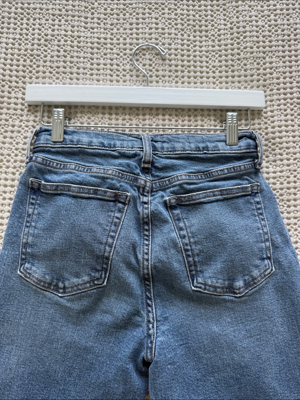 Universal Threads Jeans - Picture 4 of 4